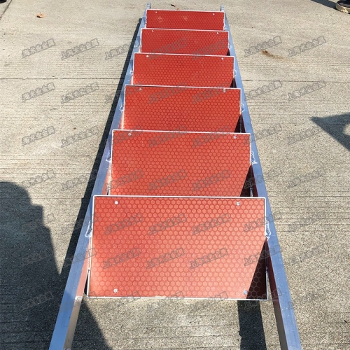 铝合金脚手架配件-建筑胶合板挂梯